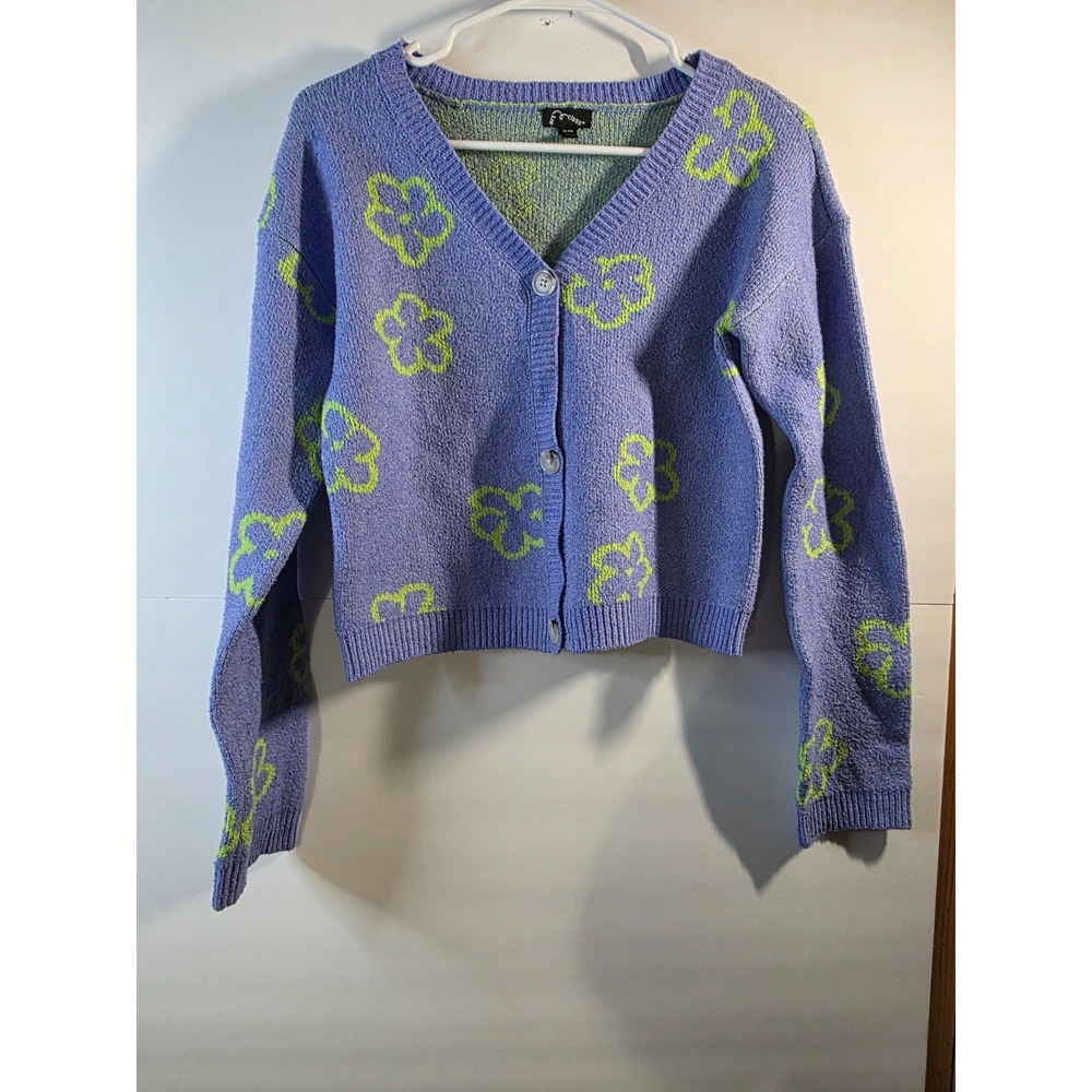 ART CLASS CHILDRENS BLUE SWEATER WITH GREEN FLOWERS SZ 14 BUTTON UP. 0526-4